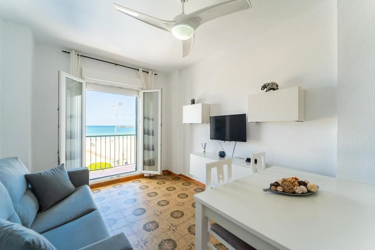 Apartment Apartamento Estudio Acuario Frente Mar Barbate Spain
